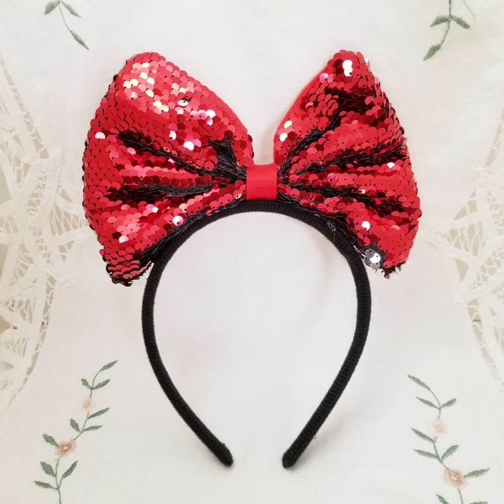 Minnie Mouse Sequin Kid's Bow Headband. Red. New